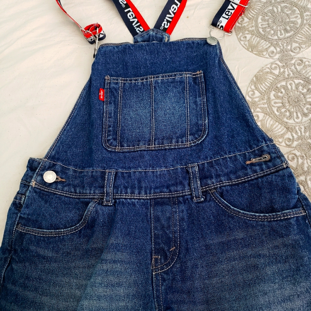 Levis shortall overalls!